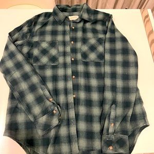 Plaid shirt universal thread